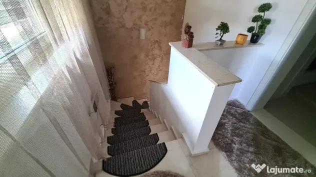 Casa tip Duplex in Via Carmina-Vladimirescu - ID : RH-42424-property