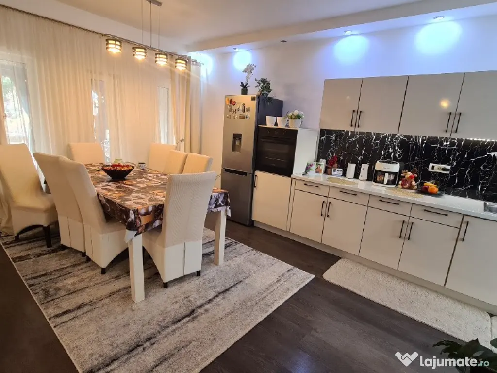Casa tip Duplex in Via Carmina-Vladimirescu - ID : RH-42424-property