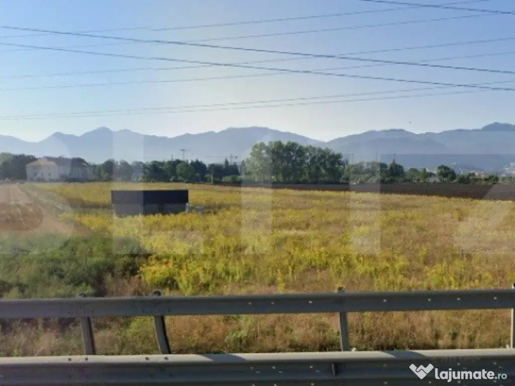 Teren intravilan, 500 mp, zona Tractorul