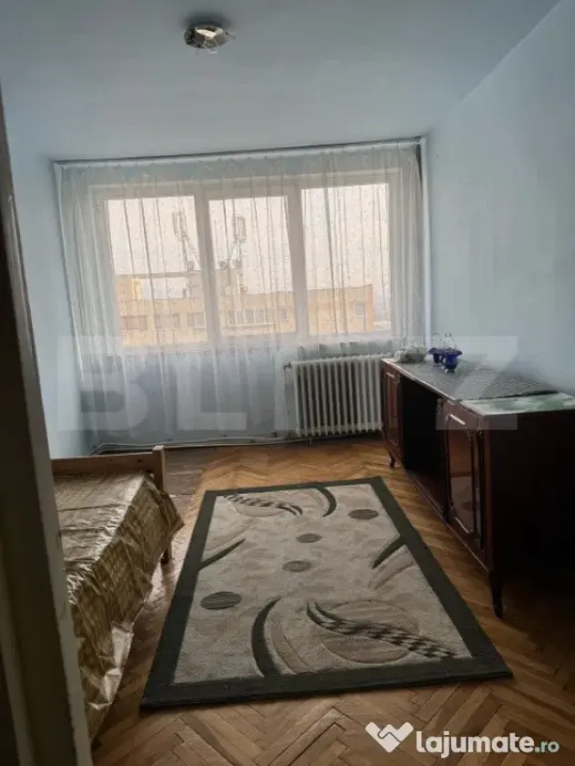 Apartament 3 camere, 67 mp, decomandat, zona Nicolae Balcesc