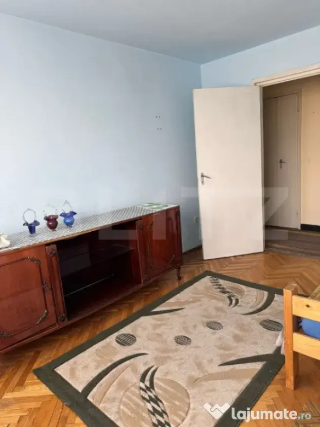 Apartament 3 camere, 67 mp, decomandat, zona Nicolae Balcesc