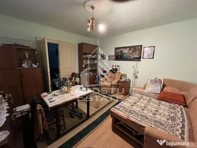 Casa in curte comuna cu acces separat langa Colegiul Banatean - Timisoara (Timis)