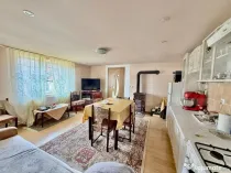 Casă ,4 camere, 255 mp, zona Balomir