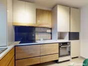 Comision 0 | 3 camere | 72 mp utili | Predare în Aprilie... 