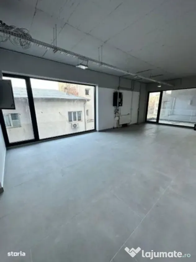 Dacia, spatiu comercial, suprafata 243 mp