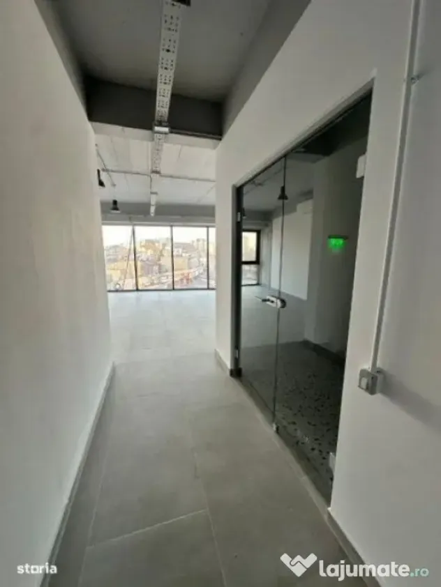 Dacia, spatiu comercial, suprafata 243 mp