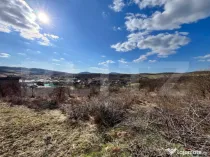 Teren intravilan de vanzare, 11.33 ari, situat in zona Valea