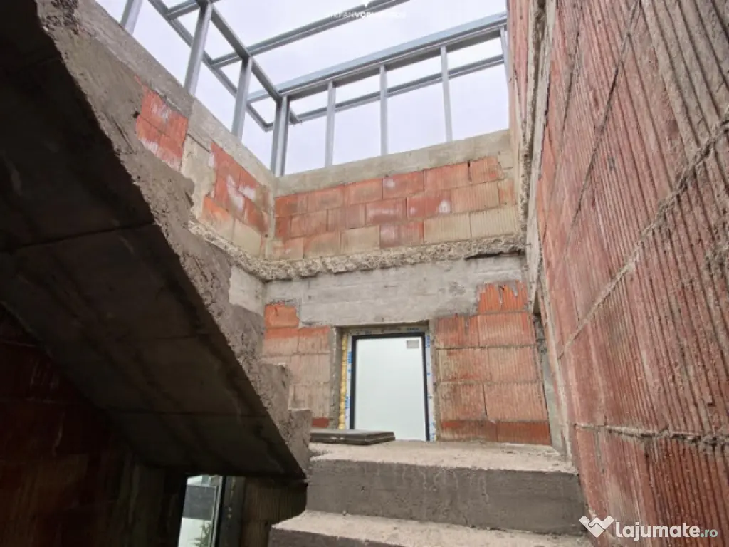 CASĂ INDIVIDUALĂ DE VÂNZARE – LA ROȘU | 167 MP UTILI