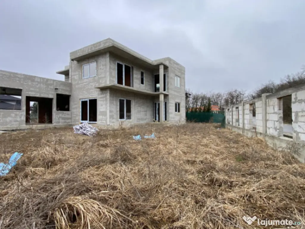 CASĂ INDIVIDUALĂ DE VÂNZARE – LA ROȘU | 167 MP UTILI