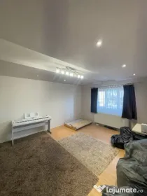 Apartament de 3 camere, 75 mp, zona Vivo