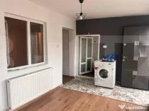 Apartament cu 3 camere, 70 mp, zona Cetatii