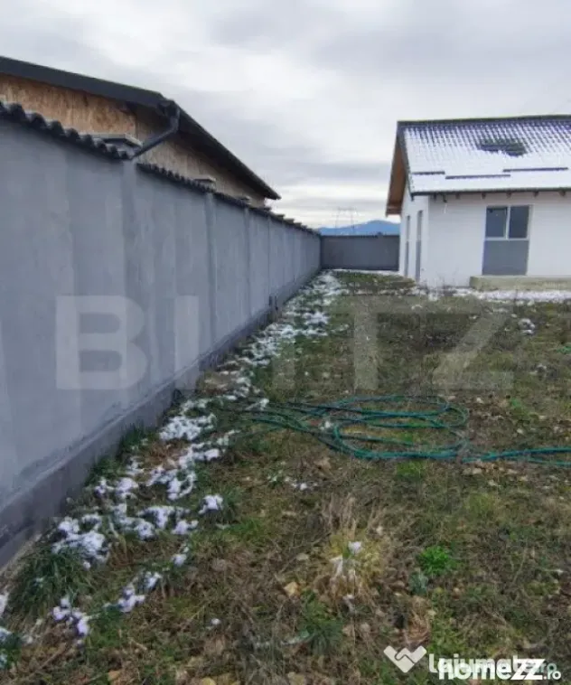 Casă de Vânzare cu 3 camere în Cartierul Izvor, Tărlung - Tarlungeni (Brasov)