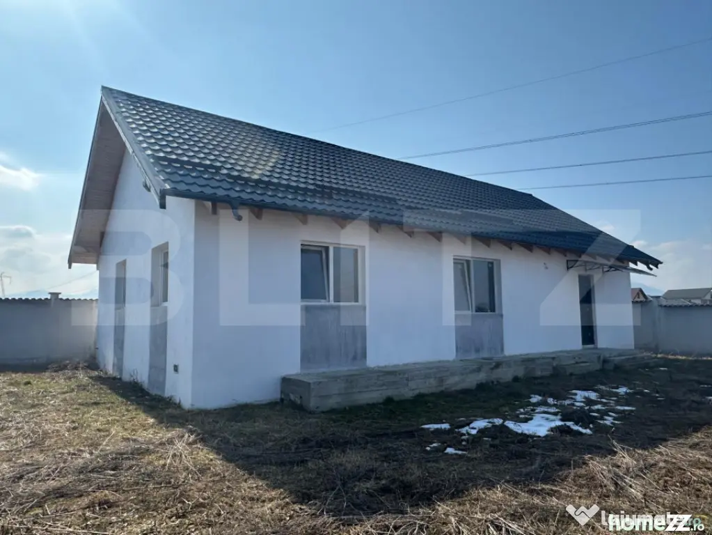 Casă de Vânzare cu 3 camere în Cartierul Izvor, Tărlung - Tarlungeni (Brasov)