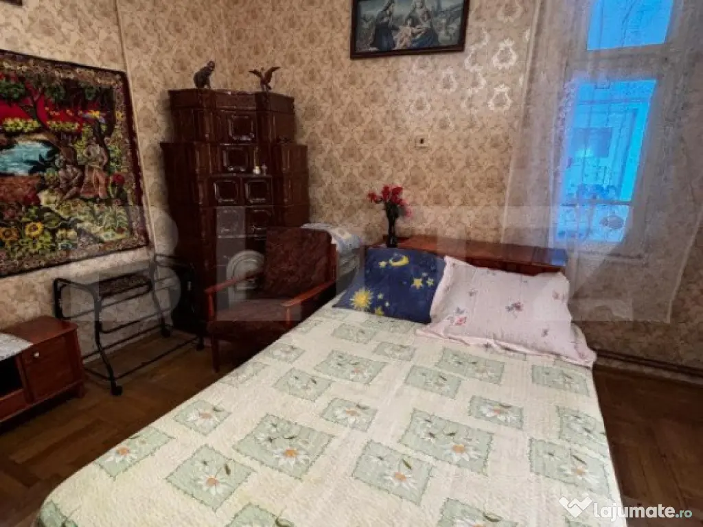 Casa, 4 camere, 144 mp, zona Buna Vestire