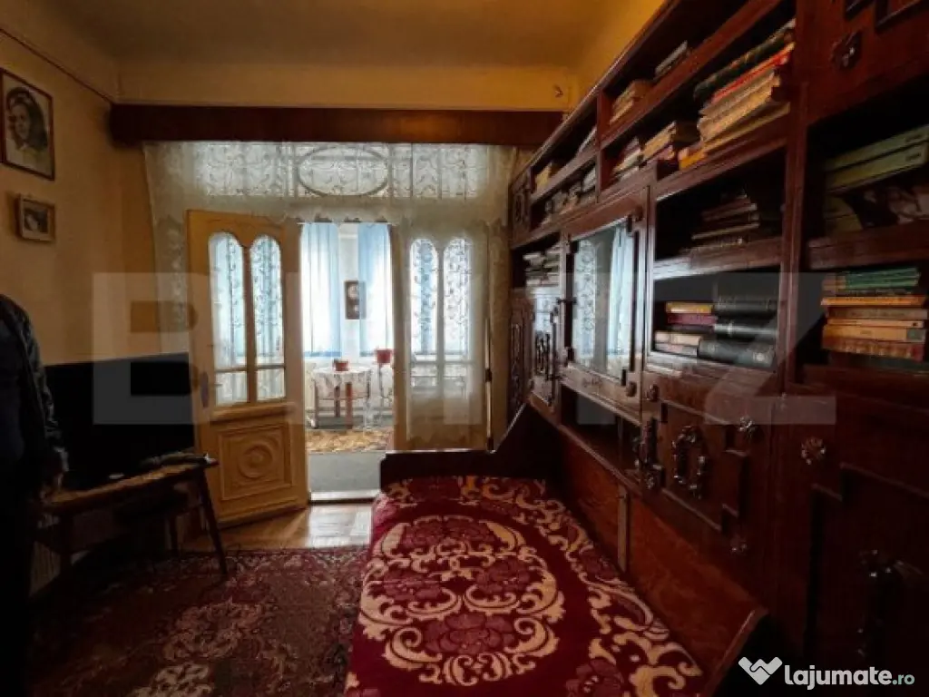 Casa, 4 camere, 144 mp, zona Buna Vestire