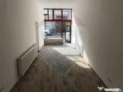 Spațiu comercial de închiriat, 39 mp, în zona Ultracen... 