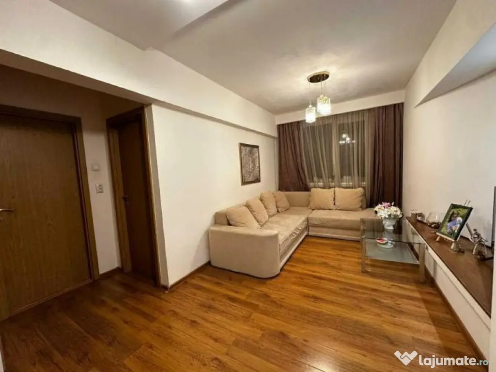 Tineretului, Str. Trestiana, Apartament 3 camere.