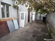 Casa -Metrou Eroii Revolutiei 