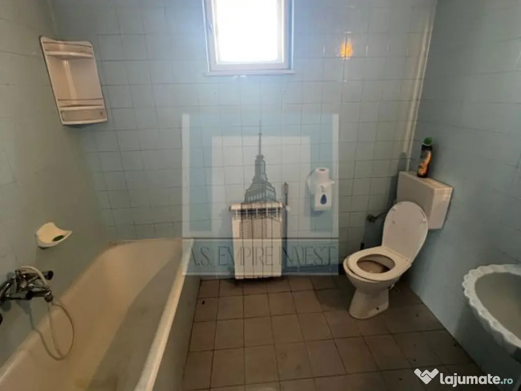 HALA 550 MP + birouri 110 mp+80 mp vestiare - zona Bartol...