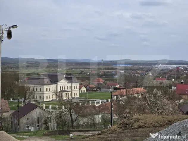 Casa Demolabila in Rascruci cu teren de 1938 mp si front de
