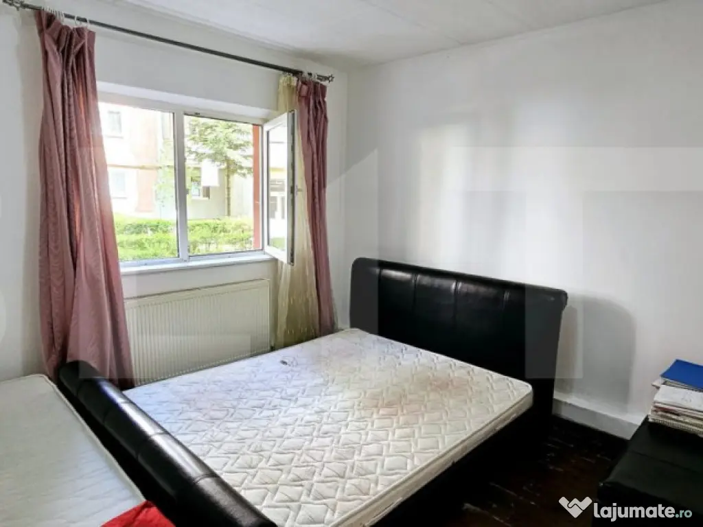 Apartament cu 3 camere, parter -Sf.Gheorghe