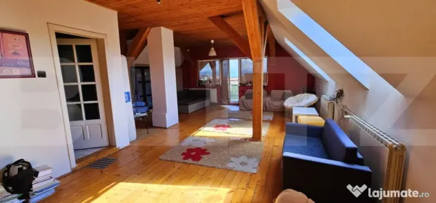 Casă, de vanzare, cu 6 camere, 300 mp, zona semicentrala