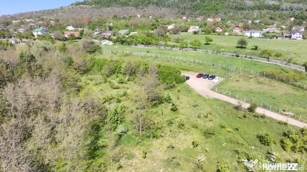 Teren de Vanzare – 850 mp | Petrarie – Burnova | Zona Ve