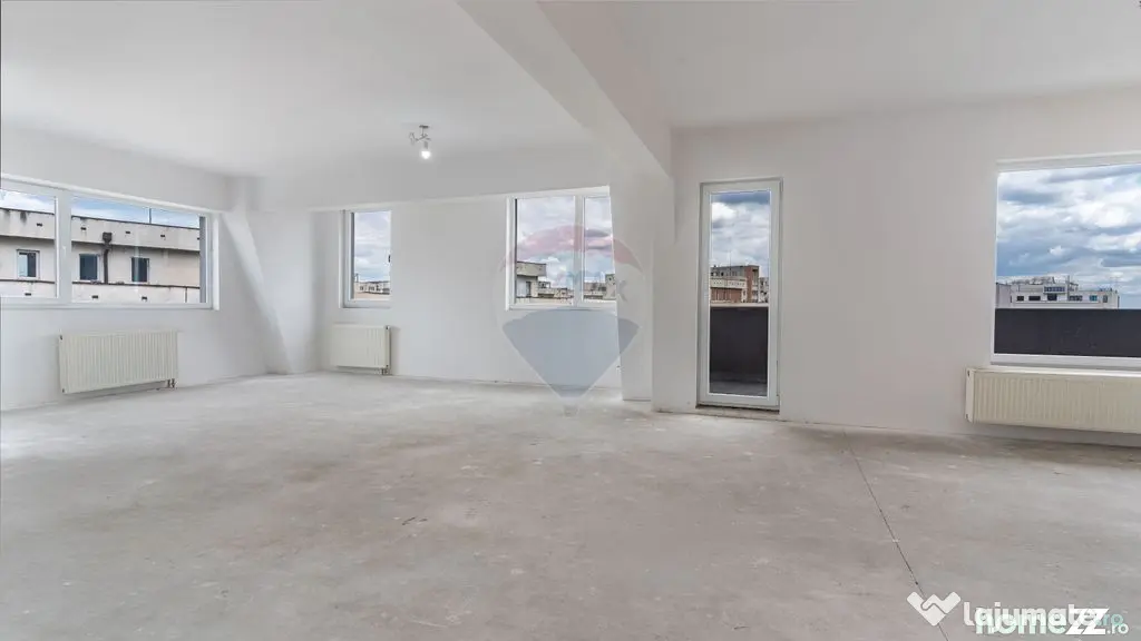 Apartament semifinisat, de Lux, zona semicentrală, 248mp...
