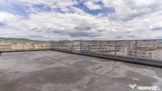 Apartament semifinisat, de Lux, zona semicentrală, 248mp...