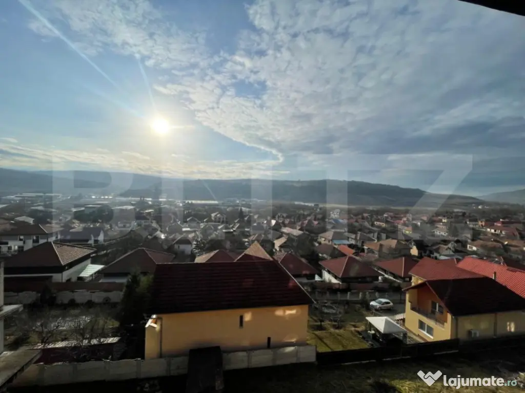 Apartament 2 camere, 47, 83 mp, balcon, parcare, Restaurant