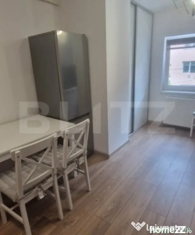Apartament de vanzare, cu 3 camere, 72 mp, zona Gheorghe Doj