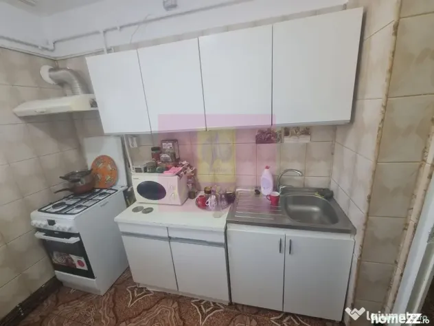 Apartament cu 3 camere de vanzare in Campina - Zona Centrala - Campina (Prahova)