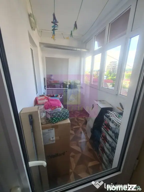 Apartament cu 3 camere de vanzare in Campina - Zona Centrala - Campina (Prahova)