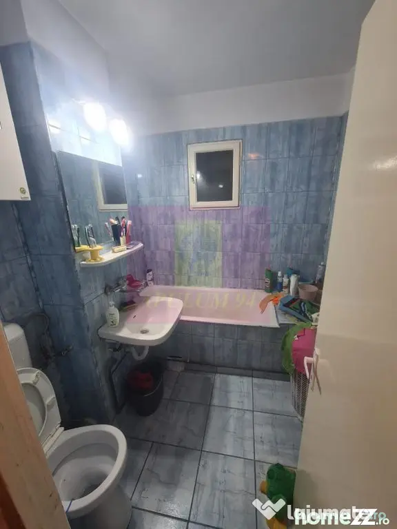 Apartament cu 3 camere de vanzare in Campina - Zona Centrala - Campina (Prahova)
