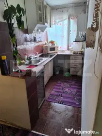 Apartament cu 2 camere decomandat, 45 mp, zona Solidarităț