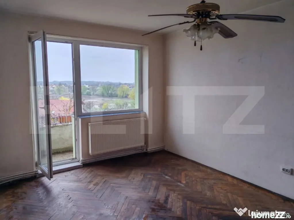 Apartament de vanzare cu 3 camere, 69 mp, zona Str. Botizulu - Satu Mare (Satu-Mare)