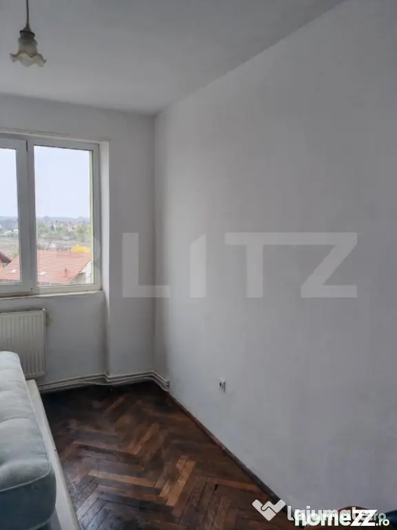Apartament de vanzare cu 3 camere, 69 mp, zona Str. Botizulu - Satu Mare (Satu-Mare)