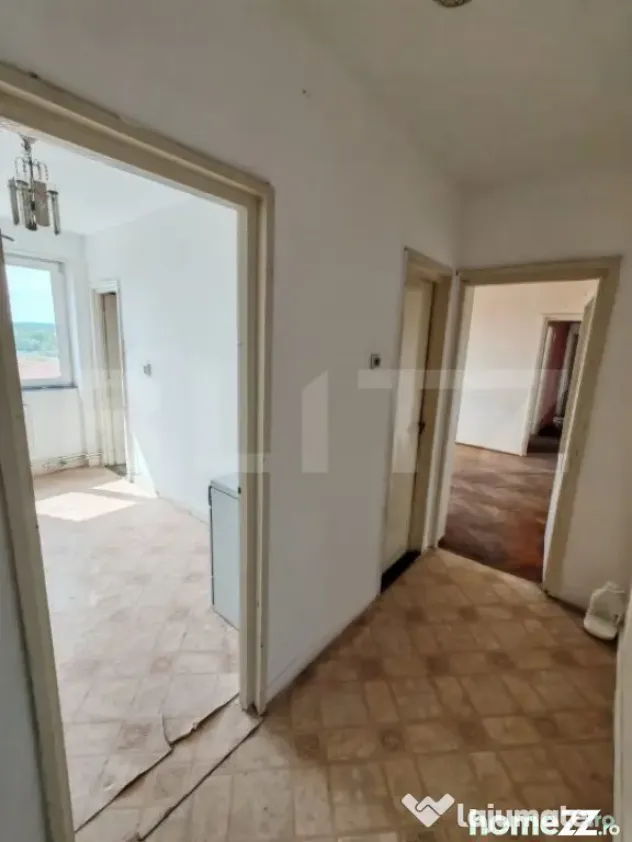 Apartament de vanzare cu 3 camere, 69 mp, zona Str. Botizulu - Satu Mare (Satu-Mare)