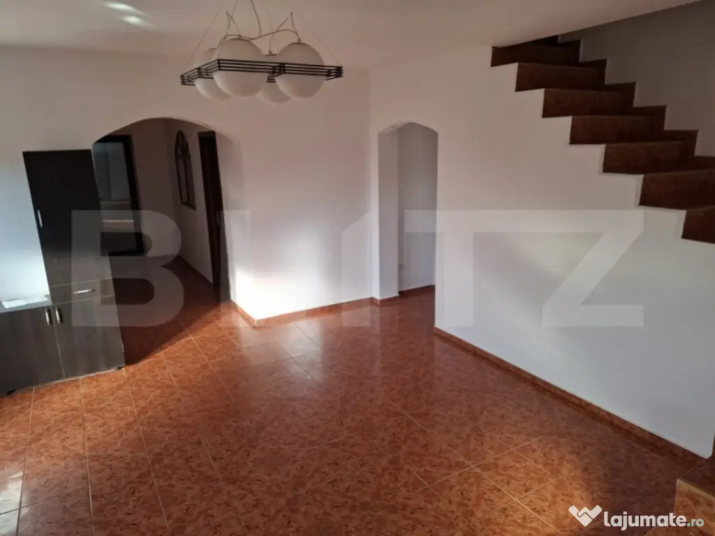 Casa individuala Ghiroda, 5 camere, 886 teren, 186 mp utili