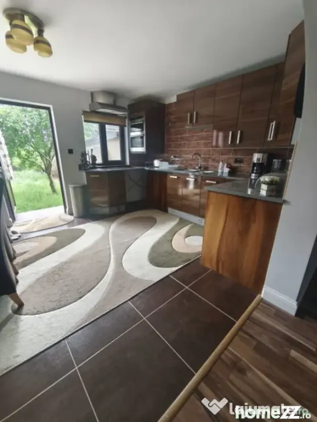 Casa + teren 2600mp, zona Horodnic de Sus, Radauti - Horodnic (Suceava)