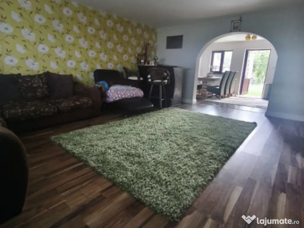 Casa + teren 2600mp, zona Horodnic de Sus, Radauti