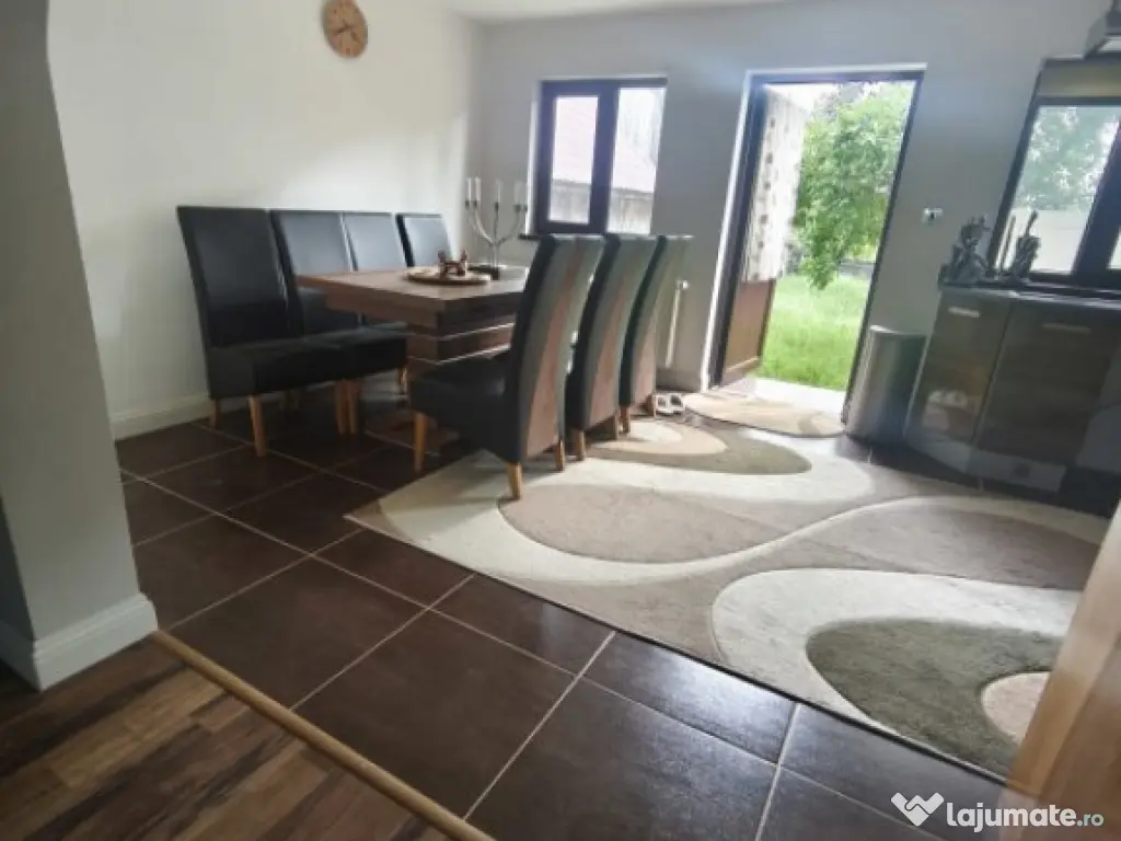 Casa + teren 2600mp, zona Horodnic de Sus, Radauti