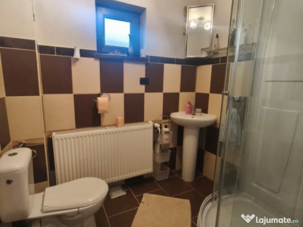 Casa + teren 2600mp, zona Horodnic de Sus, Radauti