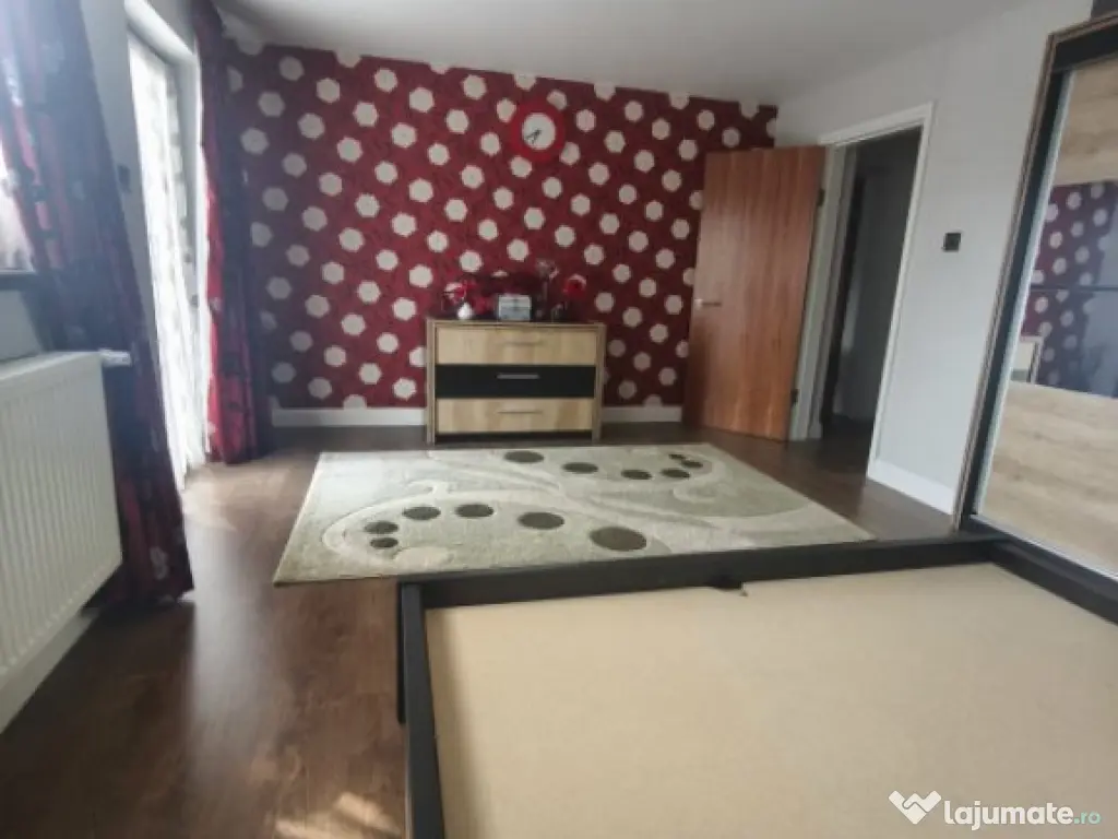 Casa + teren 2600mp, zona Horodnic de Sus, Radauti