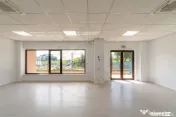 Spațiu comercial de închiriat – Craiovei - amenajat nou! 
