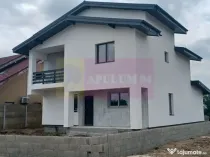 Săbăreni, casă p+1E+m, 5 camere, 3 bai, terasă acoper...