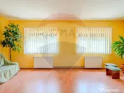 Vila rezidential/ gradina de vis/sera/ panouri/ Sanpetru! 