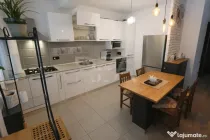 2 case 7 camere Dristor, centrală, parcare, metrou, 247 mp