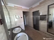 Spatiu comercial pe 2 niveluri, 230 mp, zona semicentrala 