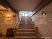 Spatiu comercial pe 2 niveluri, 230 mp, zona semicentrala 